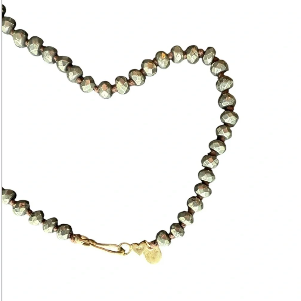 CHAN LUU Elegant SLATE and Gold Chain Necklace - Picture 6 of 11